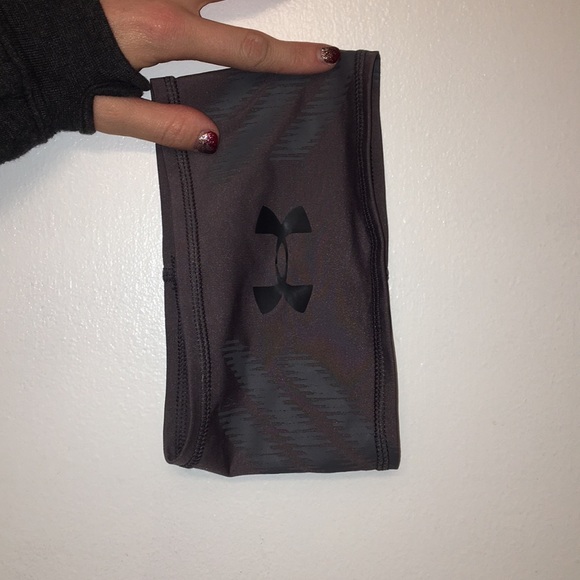 Under Armour Accessories - Under Armour headband